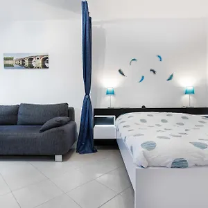 https://ancely.midi-pyreneeshotels.com